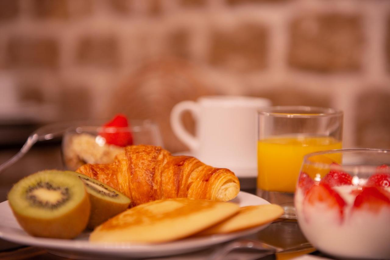 Hotel Istria By Magna Arbor Paris Ngoại thất bức ảnh